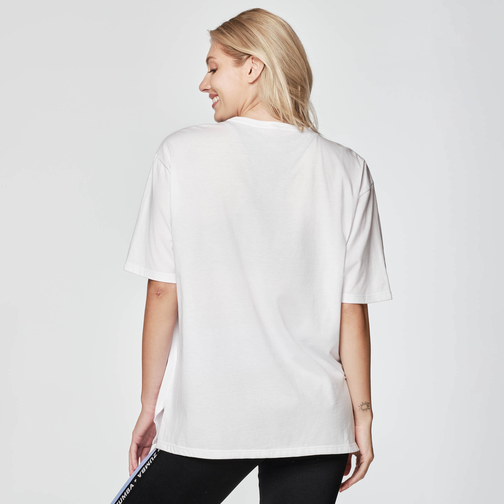 Glow With The Flow Tee – Latinfit Middle East